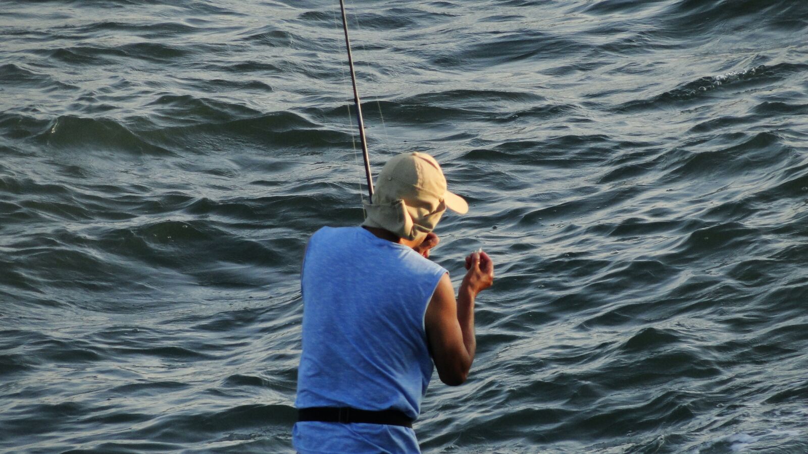 Sony Cyber-shot DSC-HX1 sample photo. Fisherman, ocean, fishing photography