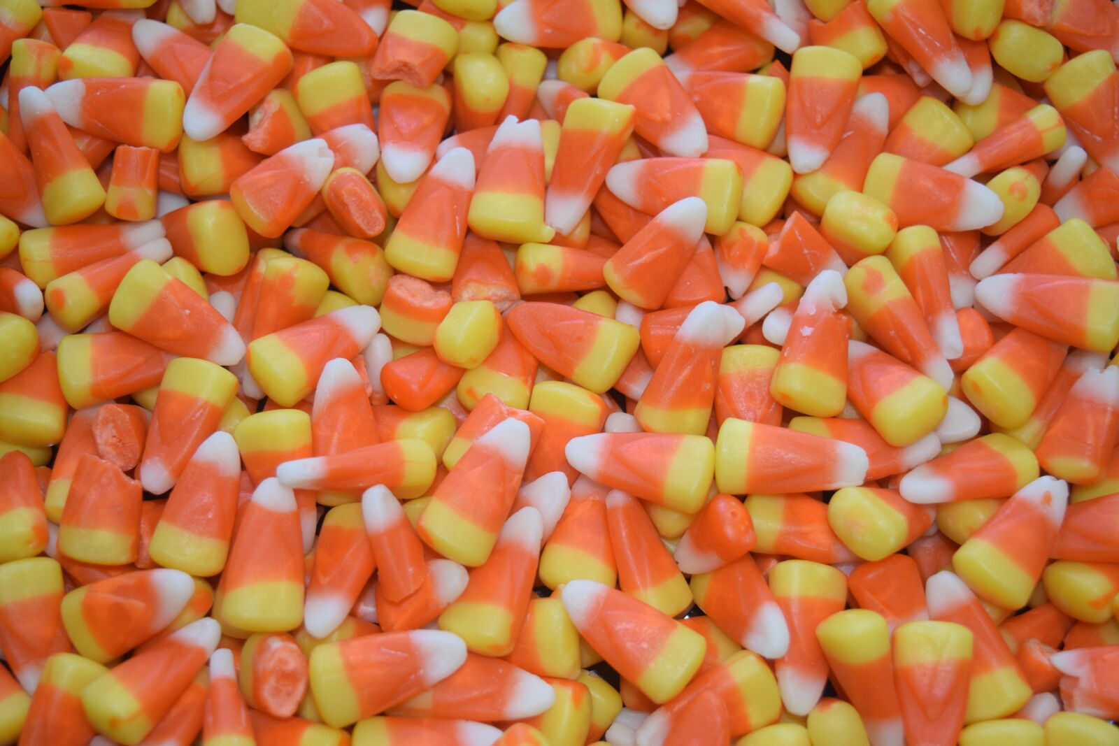Nikon D3300 sample photo. Candy corn, candy, halloween photography