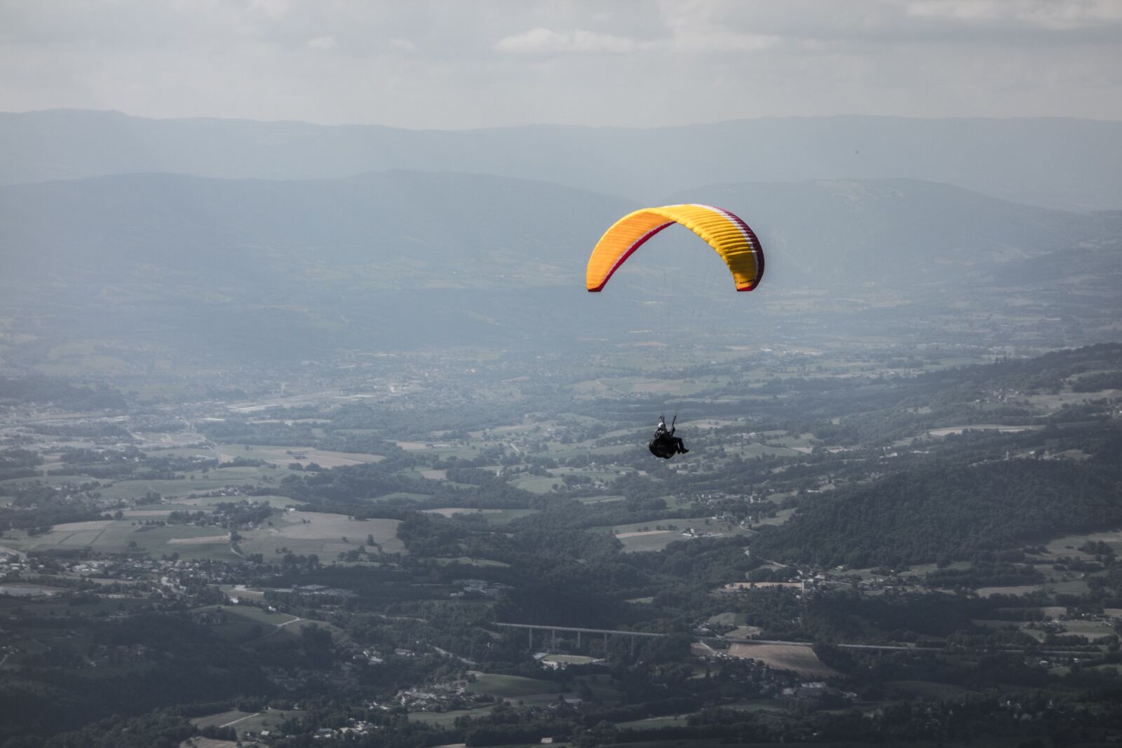 Sony Cyber-shot DSC-RX100 sample photo. Paraglide, landscape, yellow photography