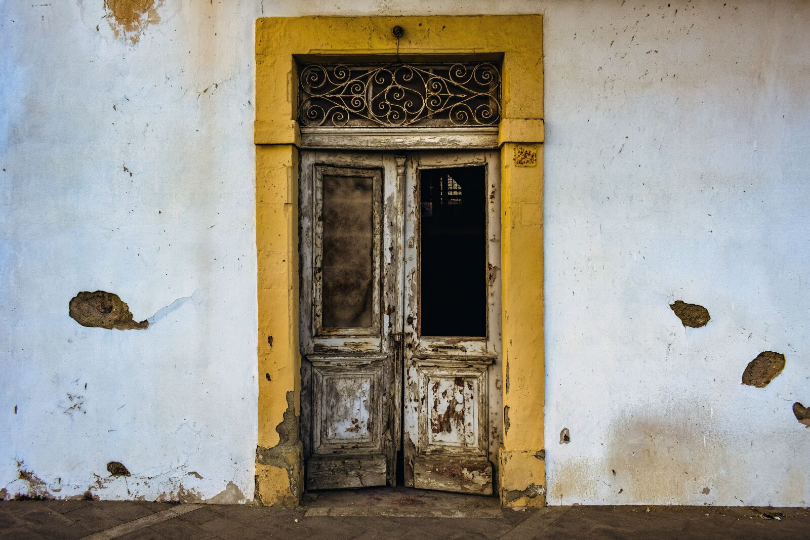 Nikon D3300 sample photo. Door, entrance, house photography