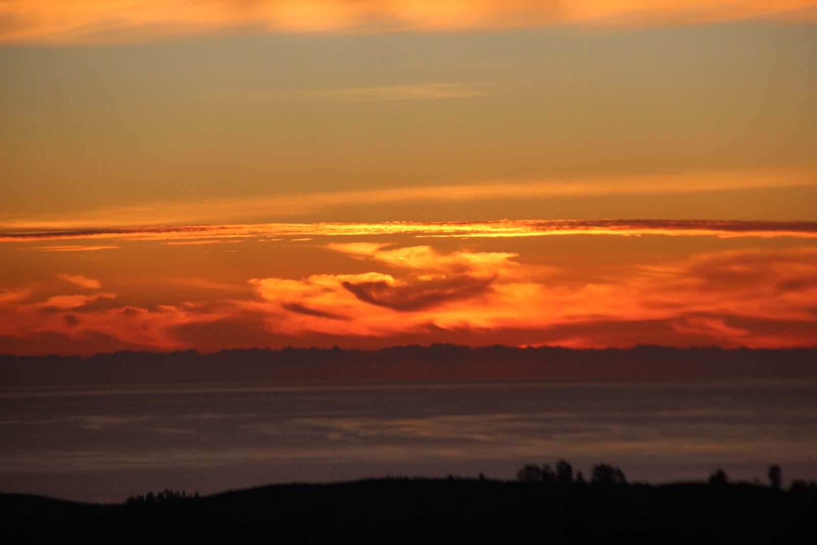 Canon EOS 600D (Rebel EOS T3i / EOS Kiss X5) sample photo. Sunset, sun, mood photography