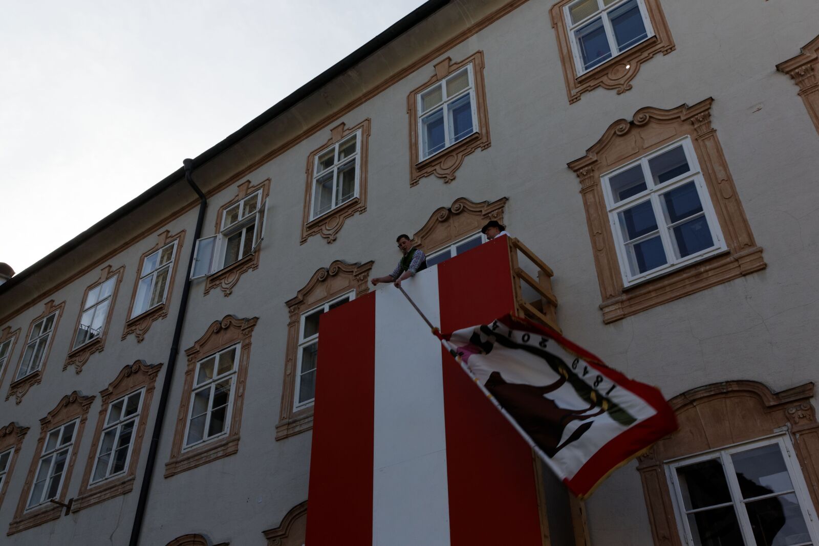 Canon EF 24-105mm F4L IS USM sample photo. Salzburg fleischer, the butcher's photography