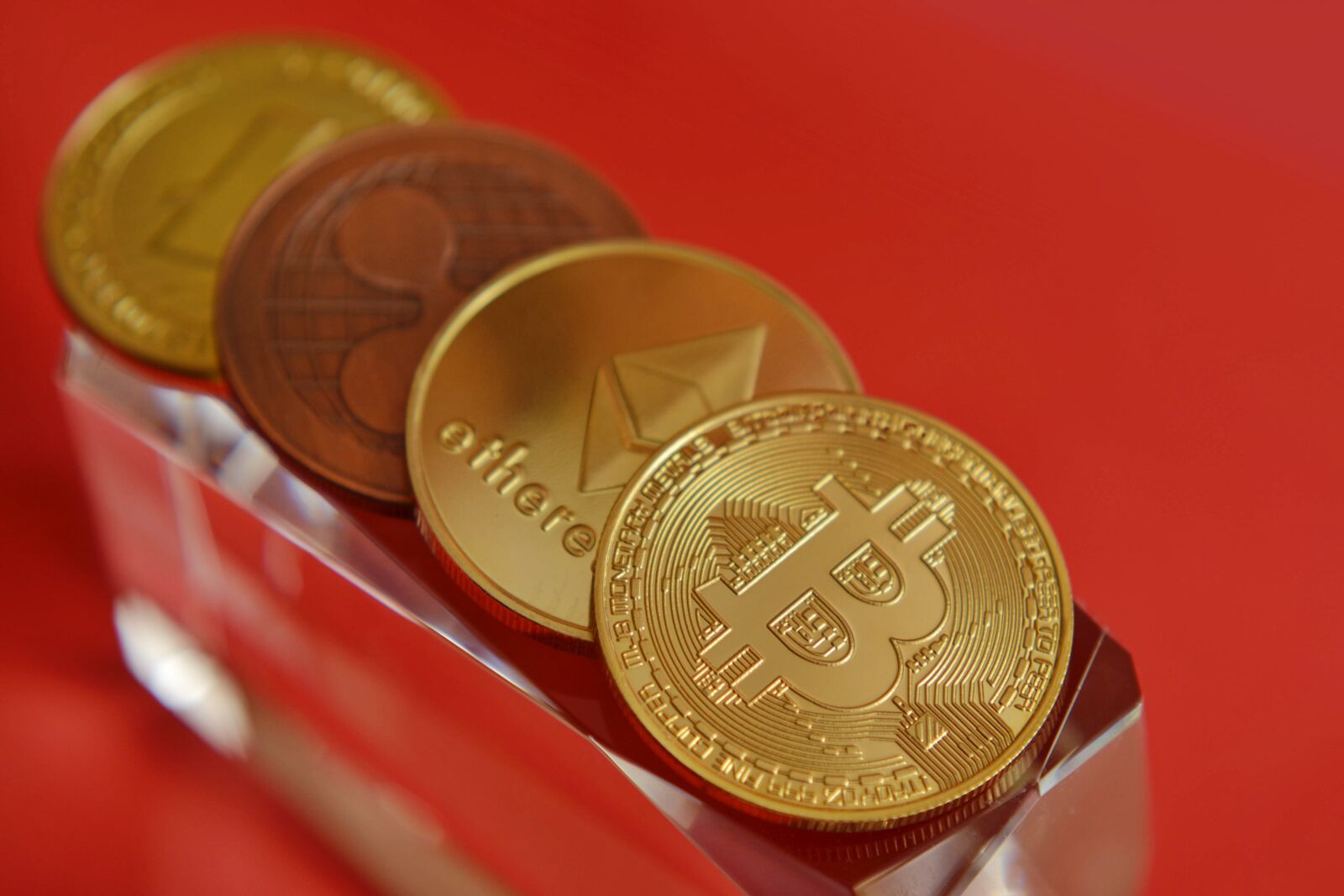 Nikon D7000 sample photo. Coins, cryptocurrency, virtual photography