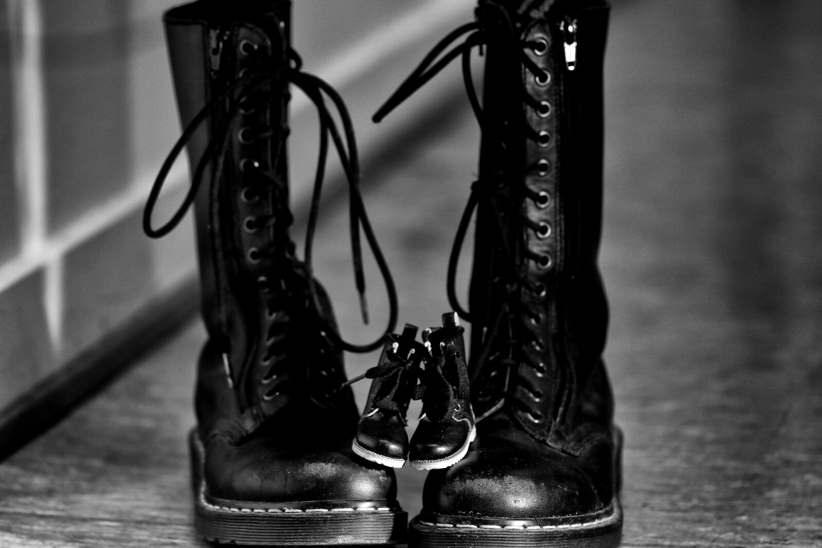 Canon EOS 7D Mark II sample photo. Dr, martens, shoes photography
