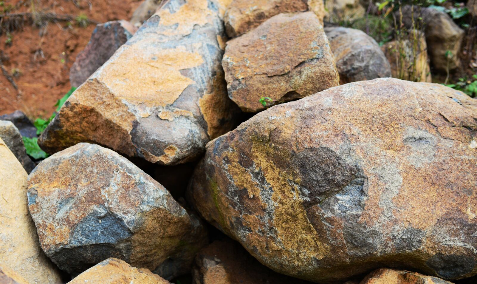 Nikon D610 sample photo. Diabase, rock, stone photography
