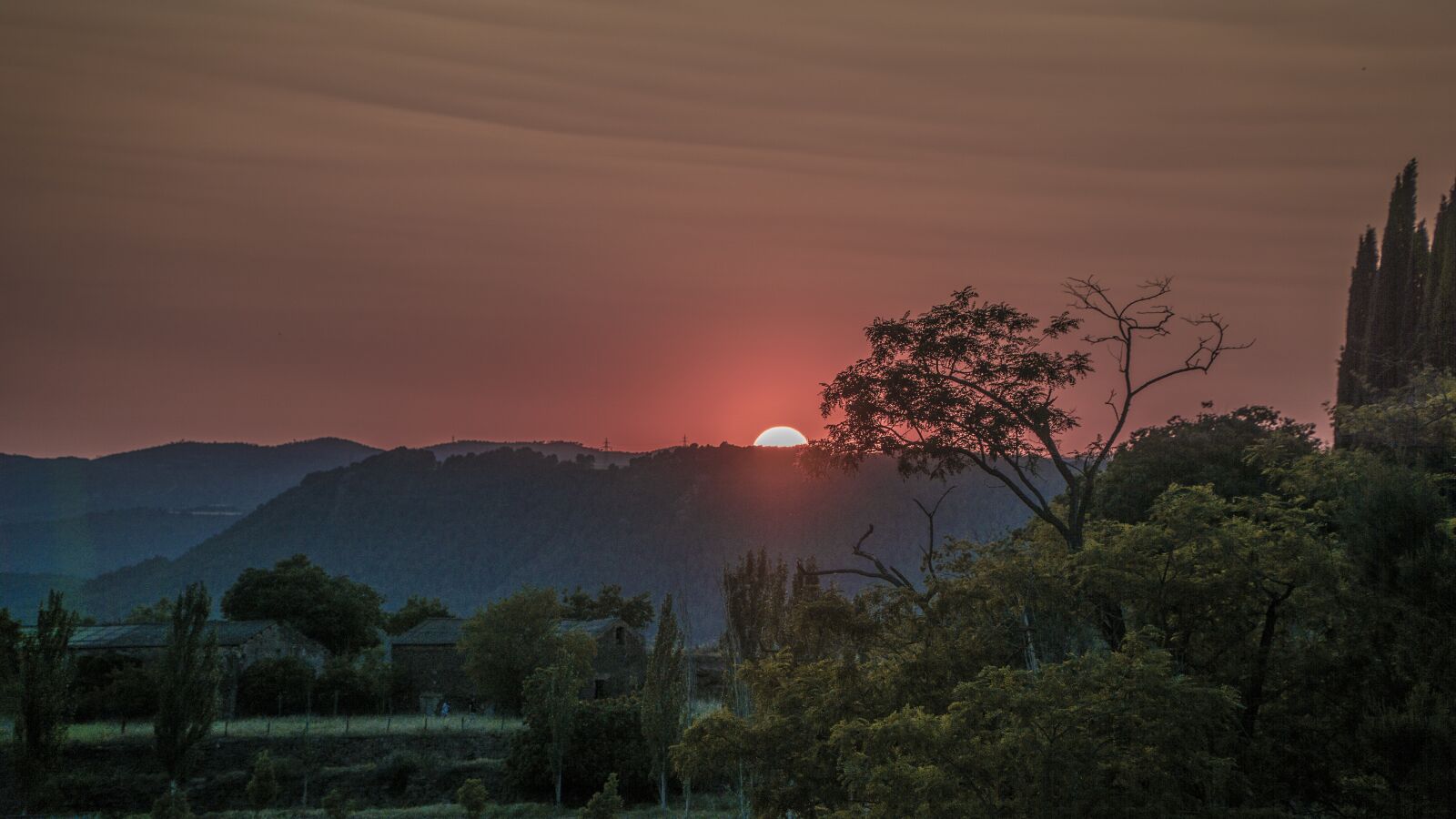 Sony a6000 + Sony E PZ 18-105mm F4 G OSS sample photo. Solstice, summer, landscape photography