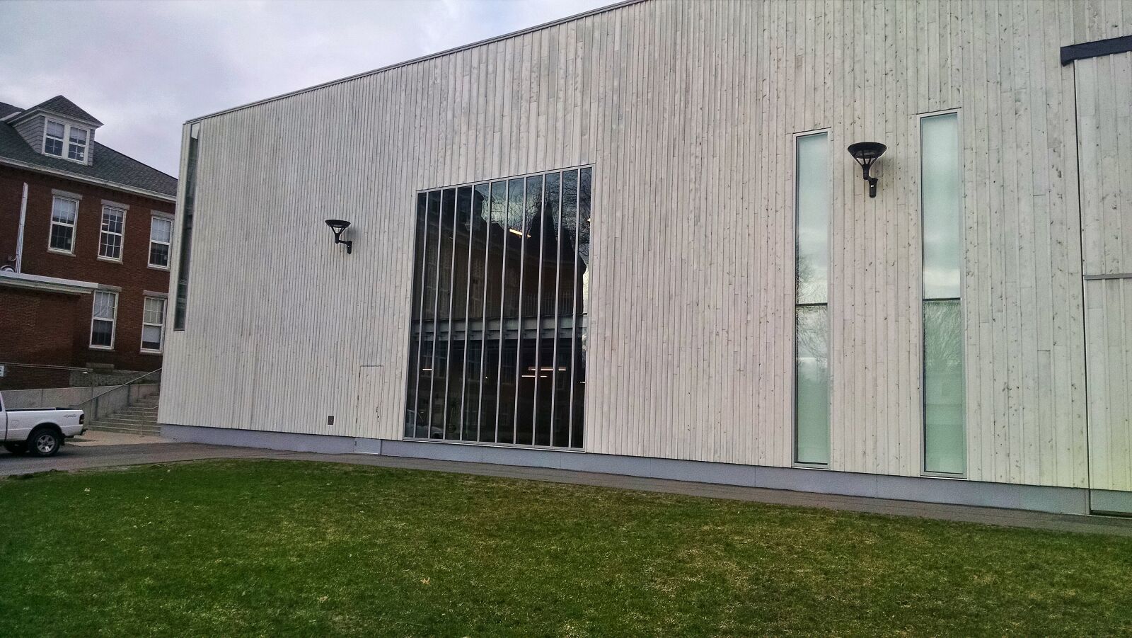 Motorola Moto X (1st Gen) sample photo. Building, flat, geometric, modern photography