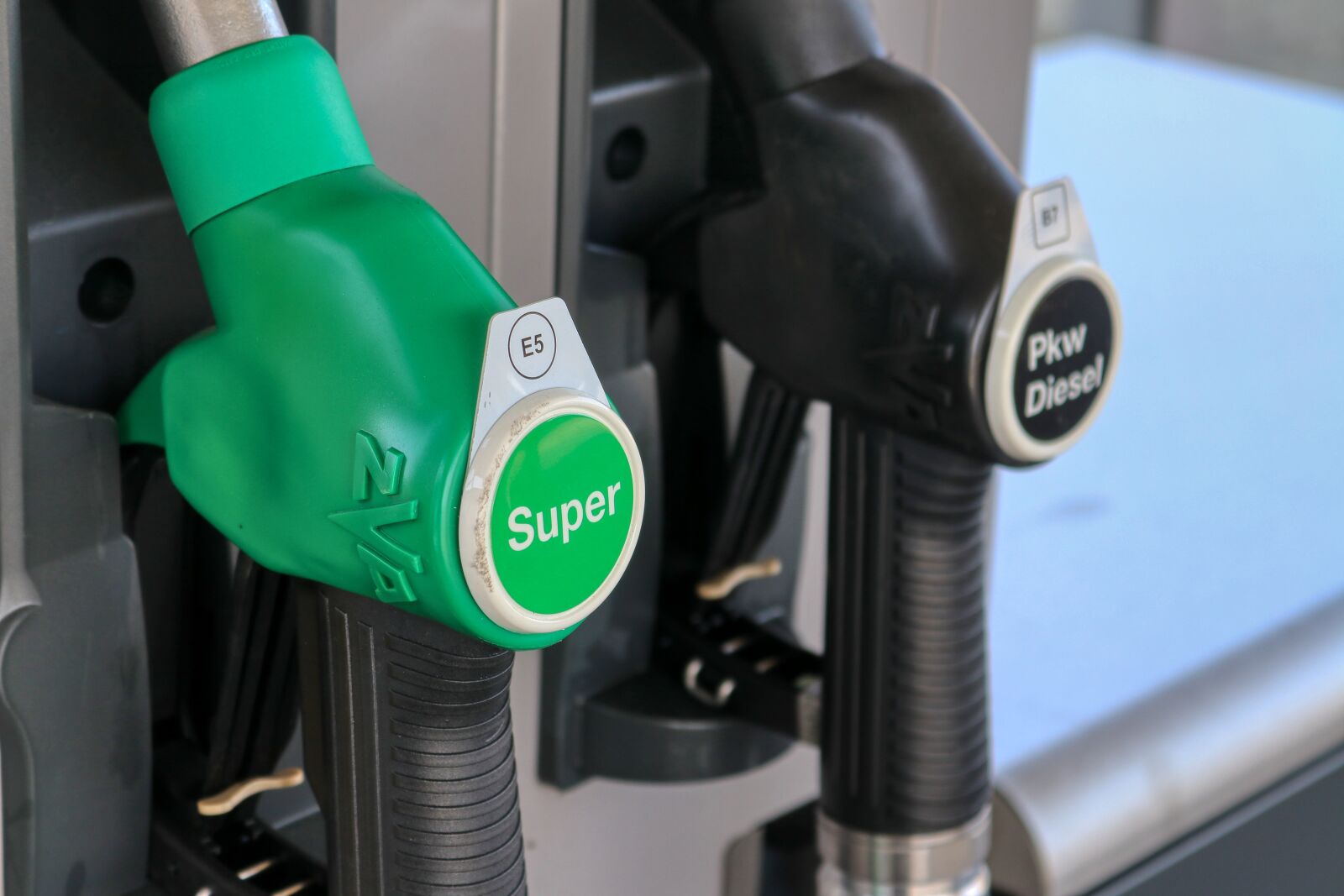 Canon EOS 80D sample photo. Refuel, petrol, fuel photography