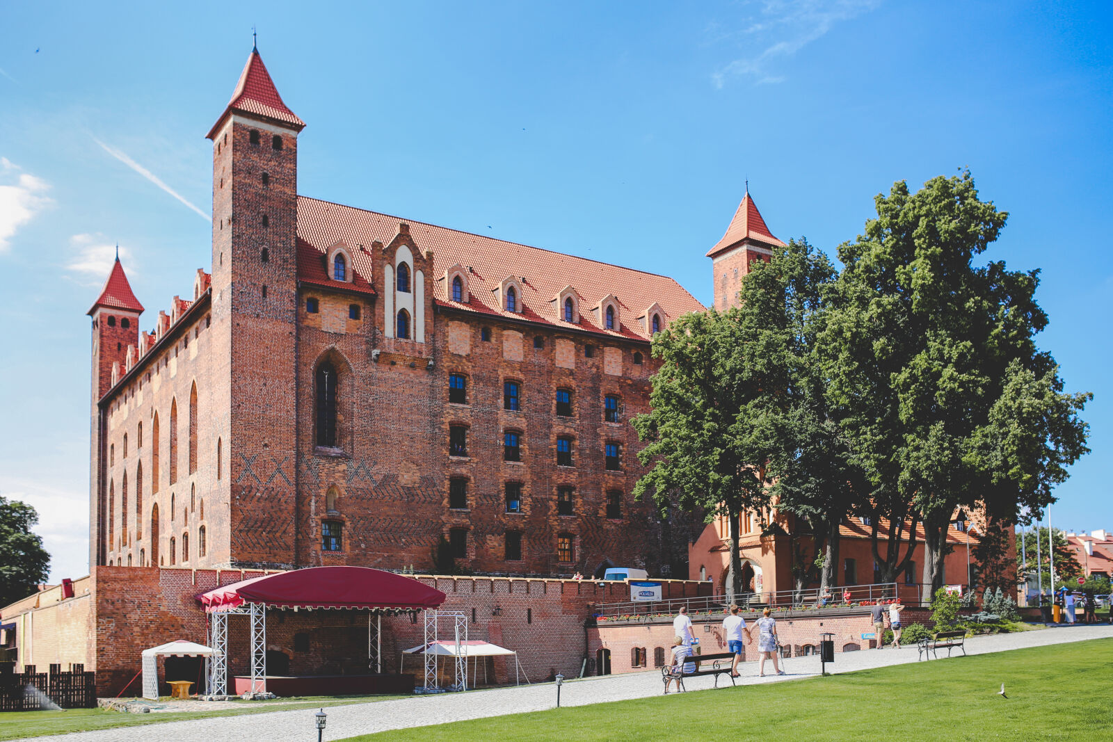 Canon EOS 6D + Sigma 35mm F1.4 DG HSM Art sample photo. The, castle photography