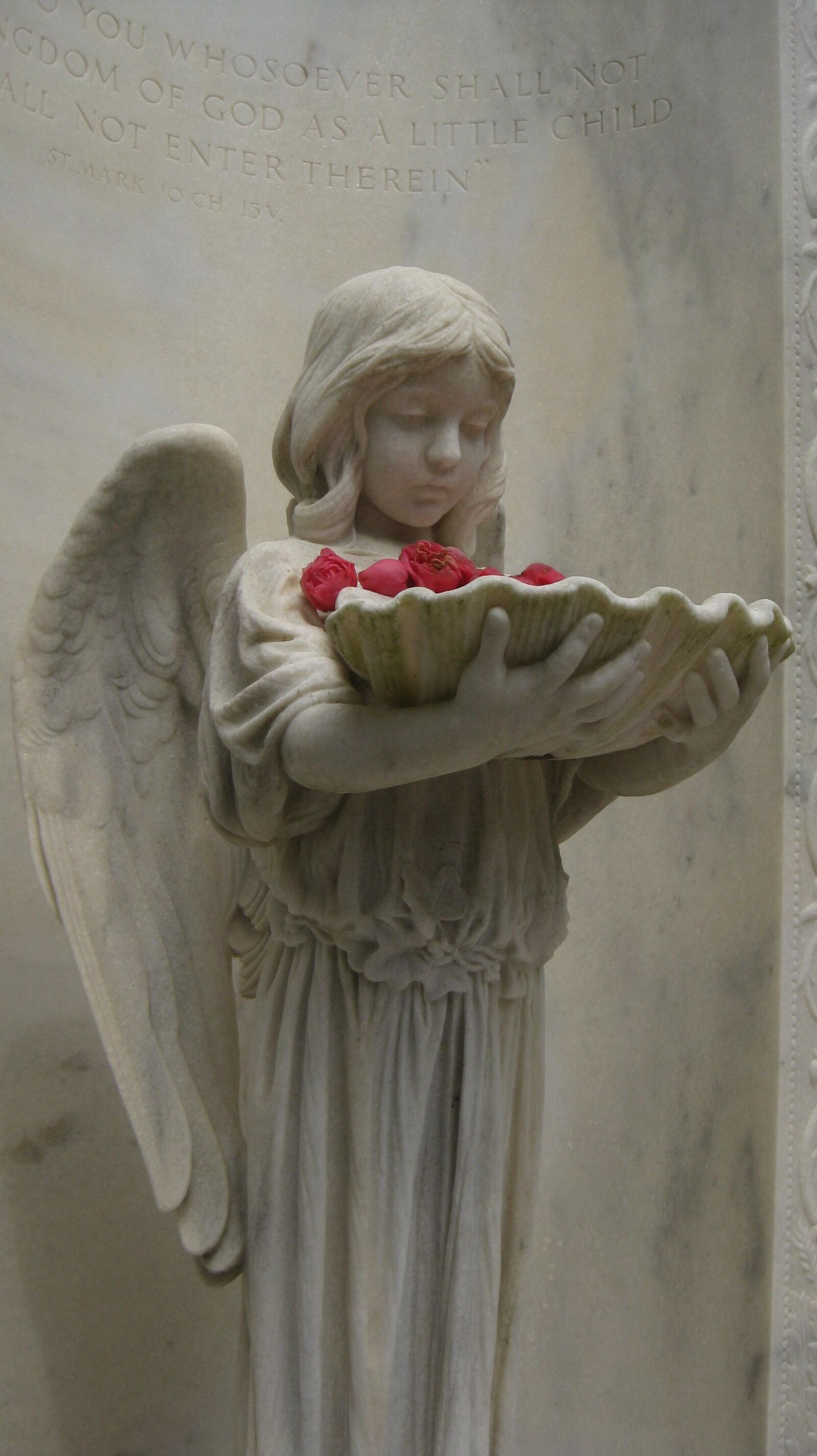 Canon PowerShot SD1100 IS (Digital IXUS 80 IS / IXY Digital 20 IS) sample photo. Tombstone, statue, angel photography