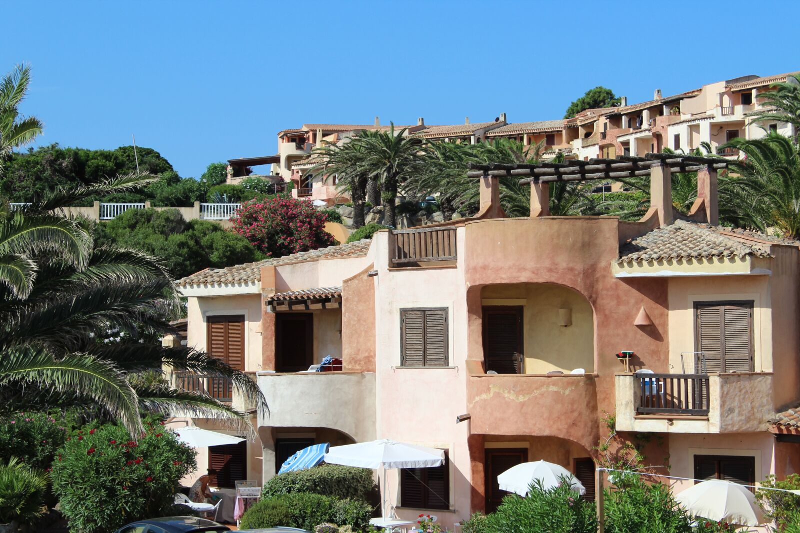 Canon EOS 1300D (EOS Rebel T6 / EOS Kiss X80) sample photo. Village, la marmorata, sardinia photography