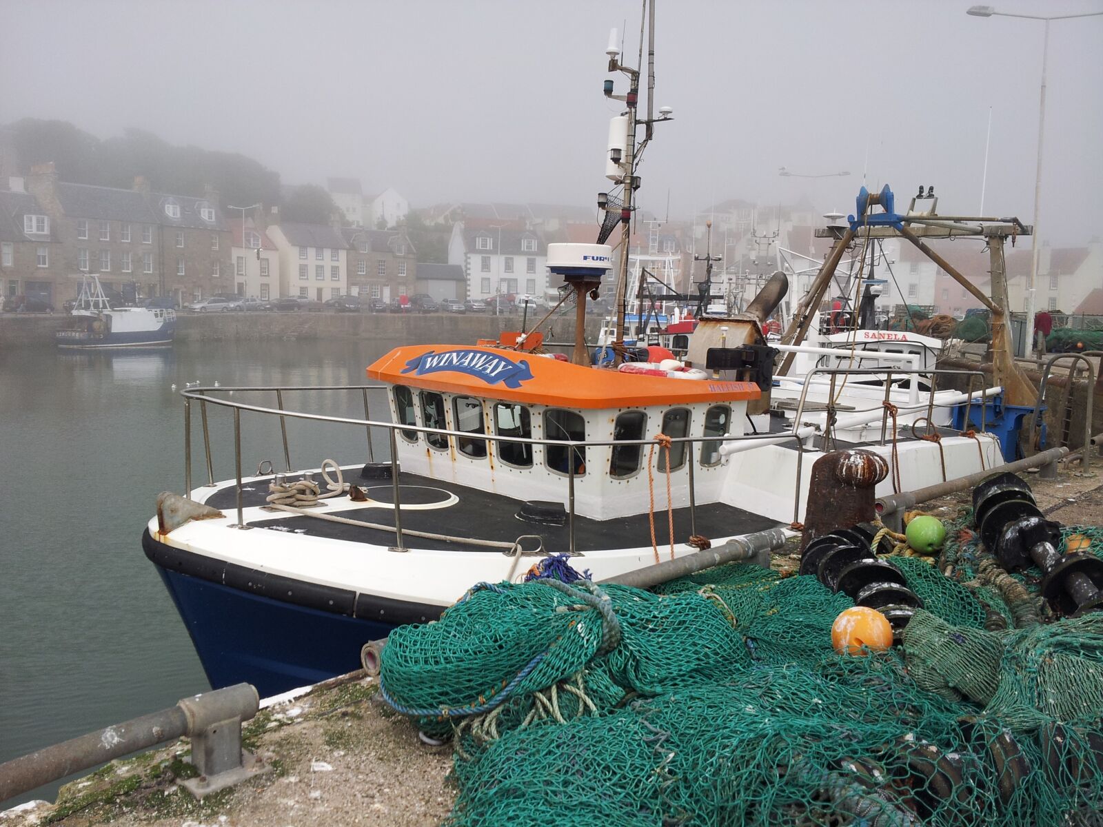 Samsung Galaxy Note sample photo. Pittenweem, fishing, harbour photography