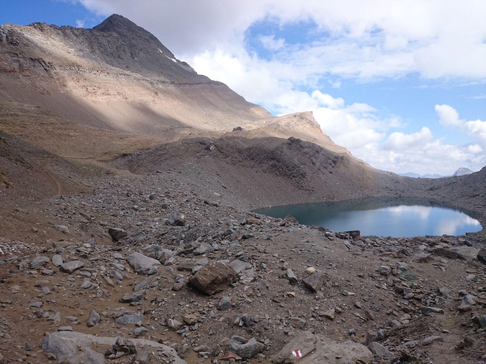 Sony Xperia Z2 sample photo. Wasenhorn, red earth, italy photography