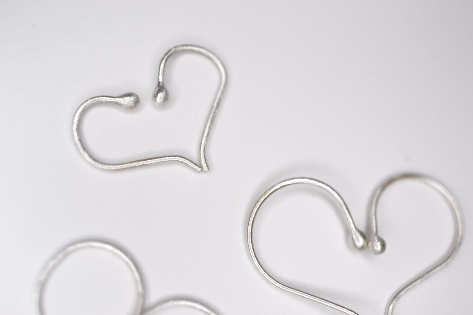 Nikon D3100 sample photo. Jewelry, earrings, artful photography