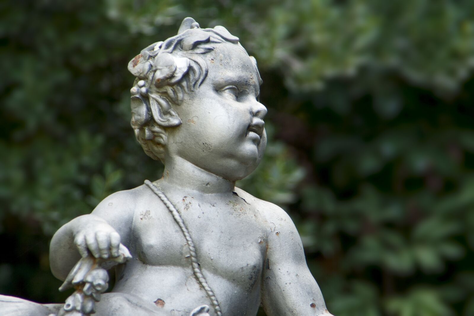 Canon EOS 350D (EOS Digital Rebel XT / EOS Kiss Digital N) sample photo. Sculpture, cherub, statue photography