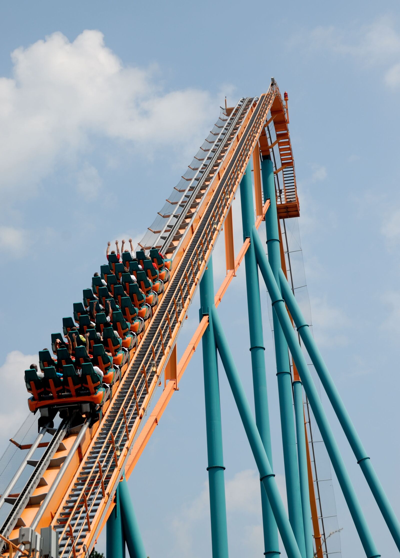 Nikon D200 sample photo. Roller coaster, people, fun photography