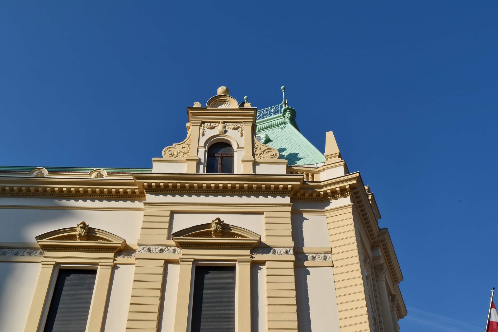 Nikon D5500 sample photo. Capital city, daylight, sunshine photography