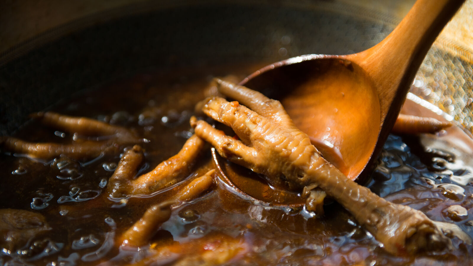 Nikon AF-S Nikkor 24-70mm F2.8G ED sample photo. Chicken, chicken, feet, chinese photography