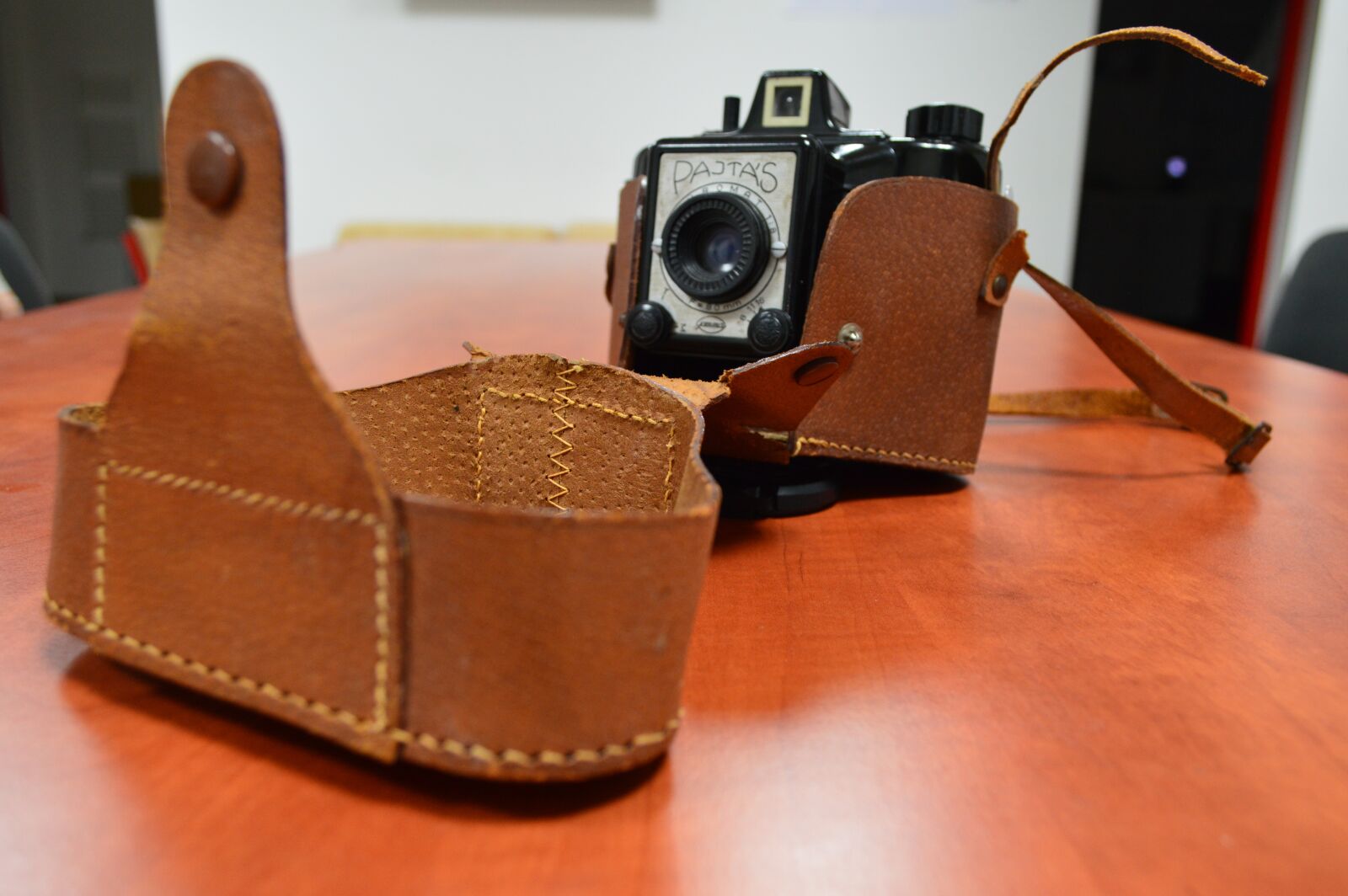 Nikon D3200 sample photo. Camera, old, retro photography