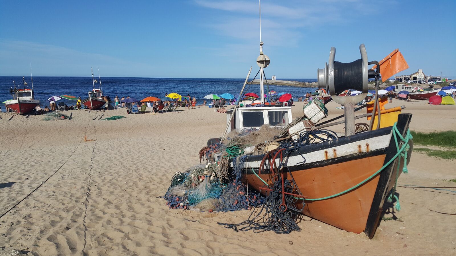Samsung Galaxy Note4 sample photo. Fishermen, beach, punta del photography