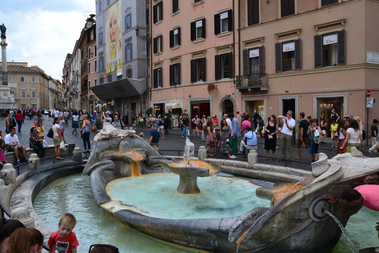 Nikon D3100 sample photo. Rome, close to the photography