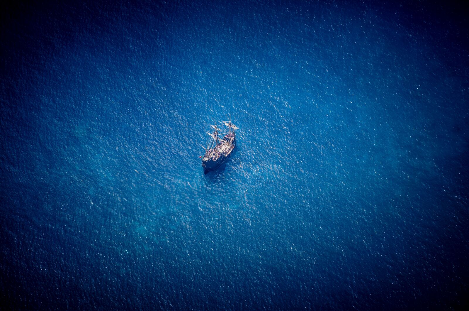 Nikon D5100 sample photo. Madeira, sea, ship photography