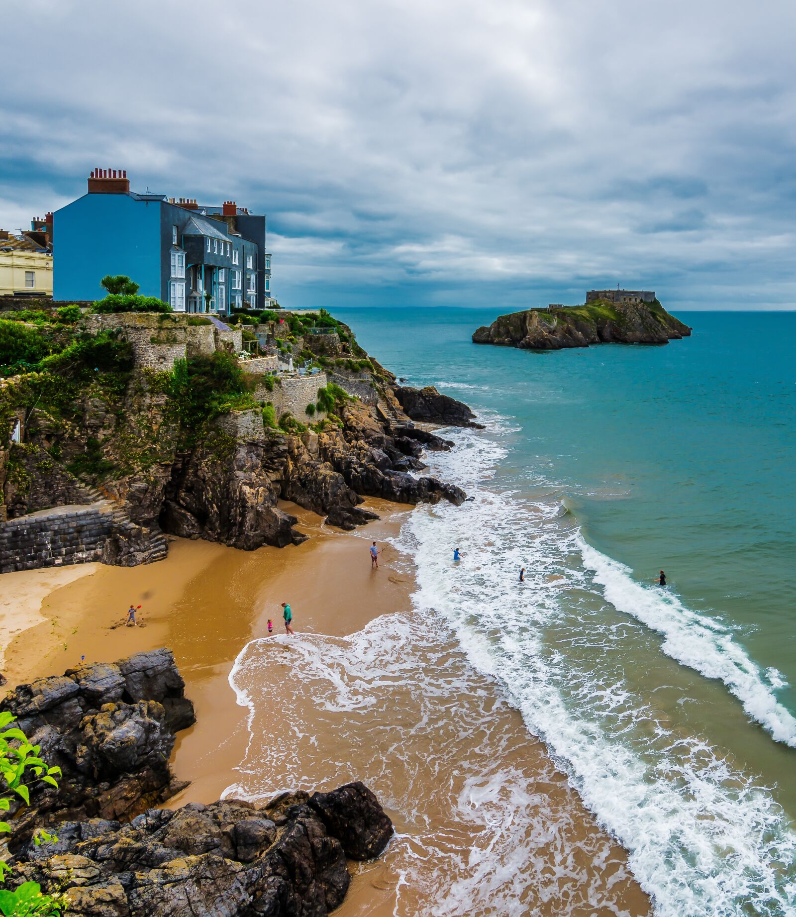Tokina AT-X Pro 11-16mm F2.8 DX II sample photo. Tenby, pembrokeshire, wales photography
