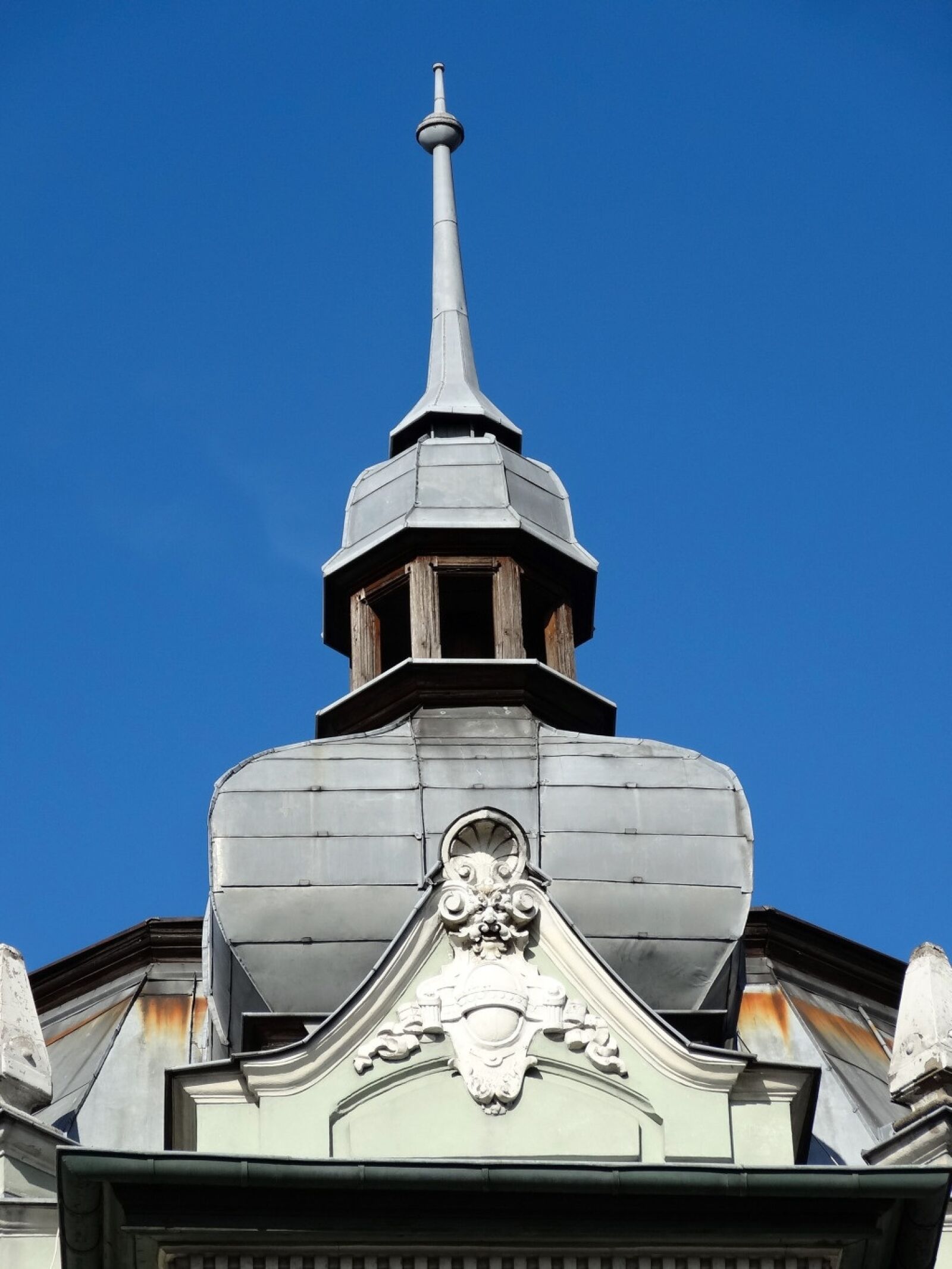 Sony Cyber-shot DSC-HX20V sample photo. Cieszkowskiego street, bydgoszcz, pediment photography