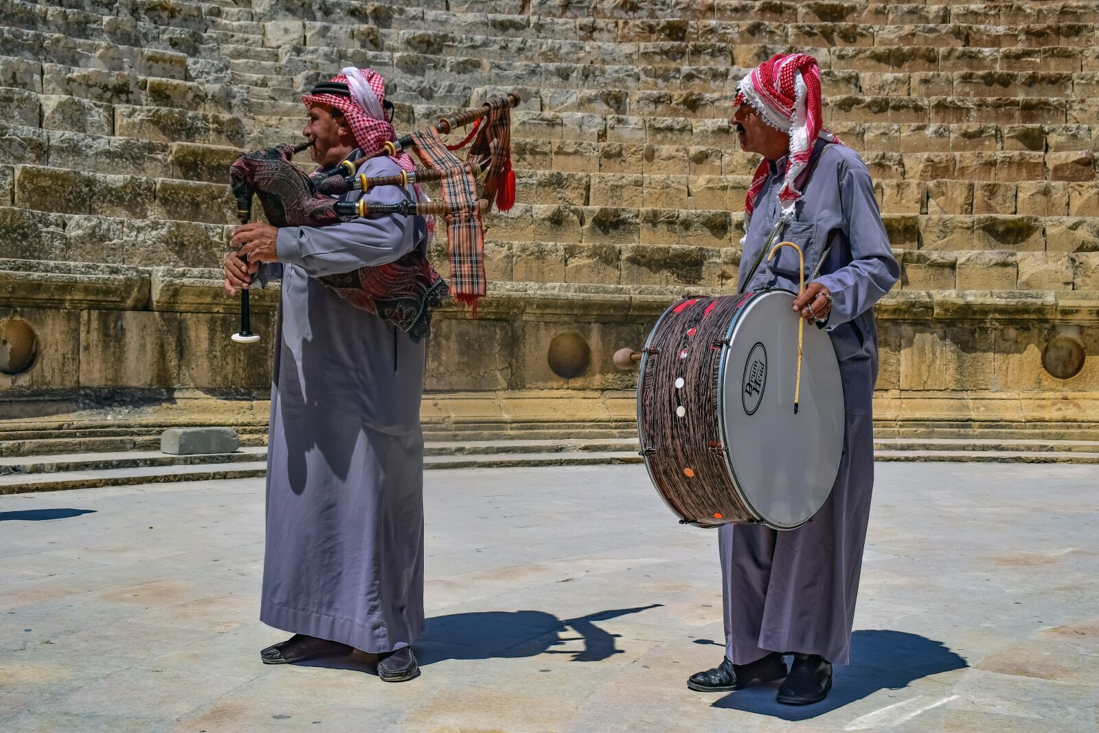 Nikon D3300 sample photo. Musicians, traditional music, instrument photography