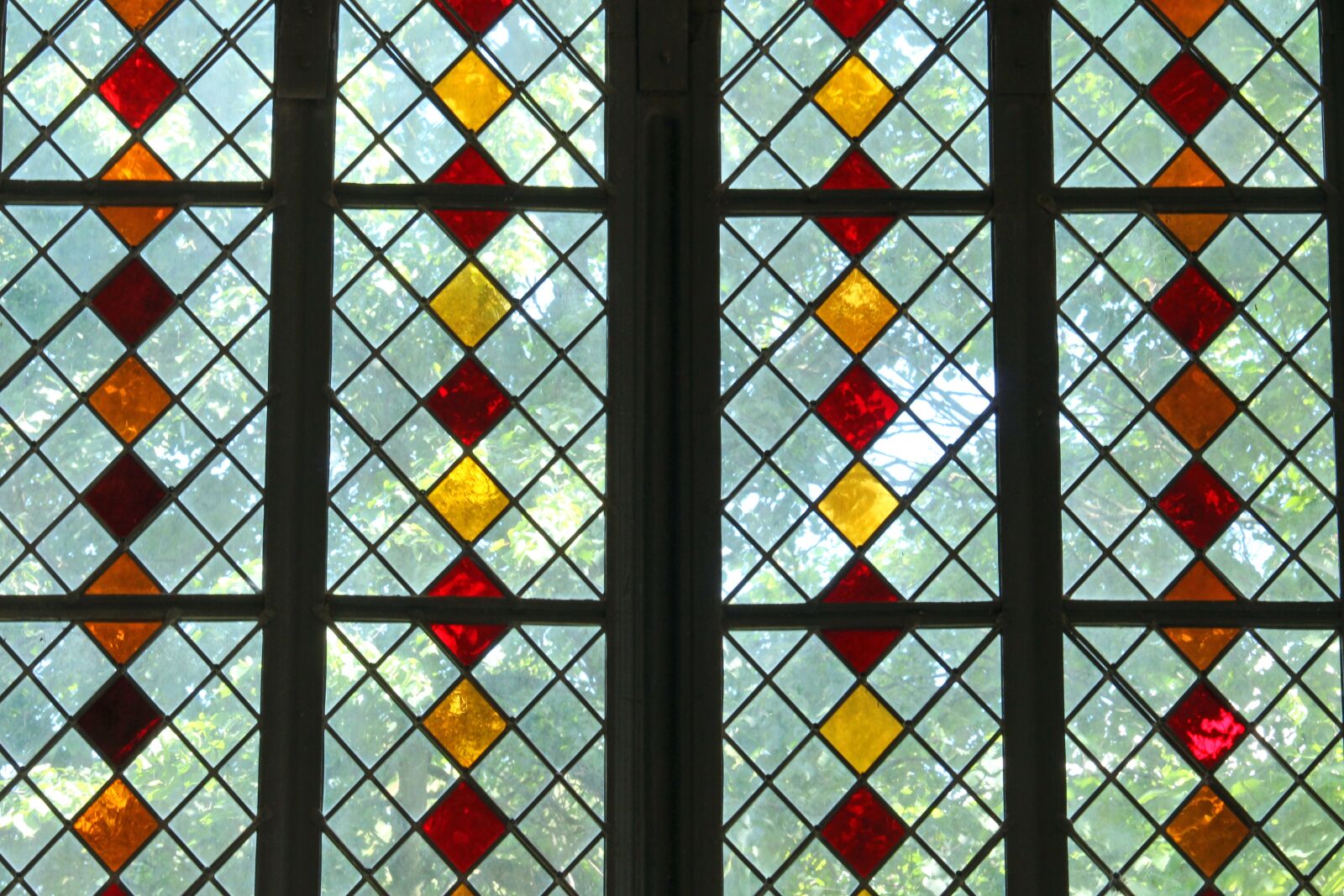 Canon EF-S 55-250mm F4-5.6 IS STM sample photo. Church window, stained glass photography