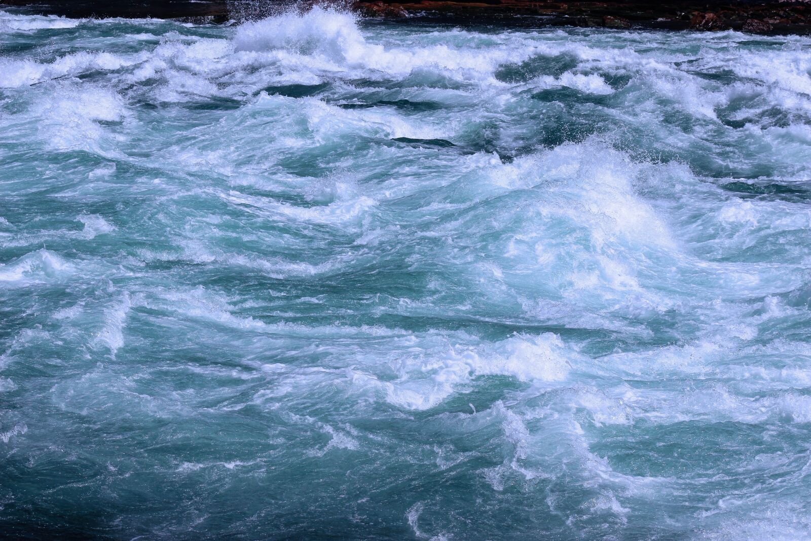 Canon EOS 600D (Rebel EOS T3i / EOS Kiss X5) sample photo. Water, river, water flow photography
