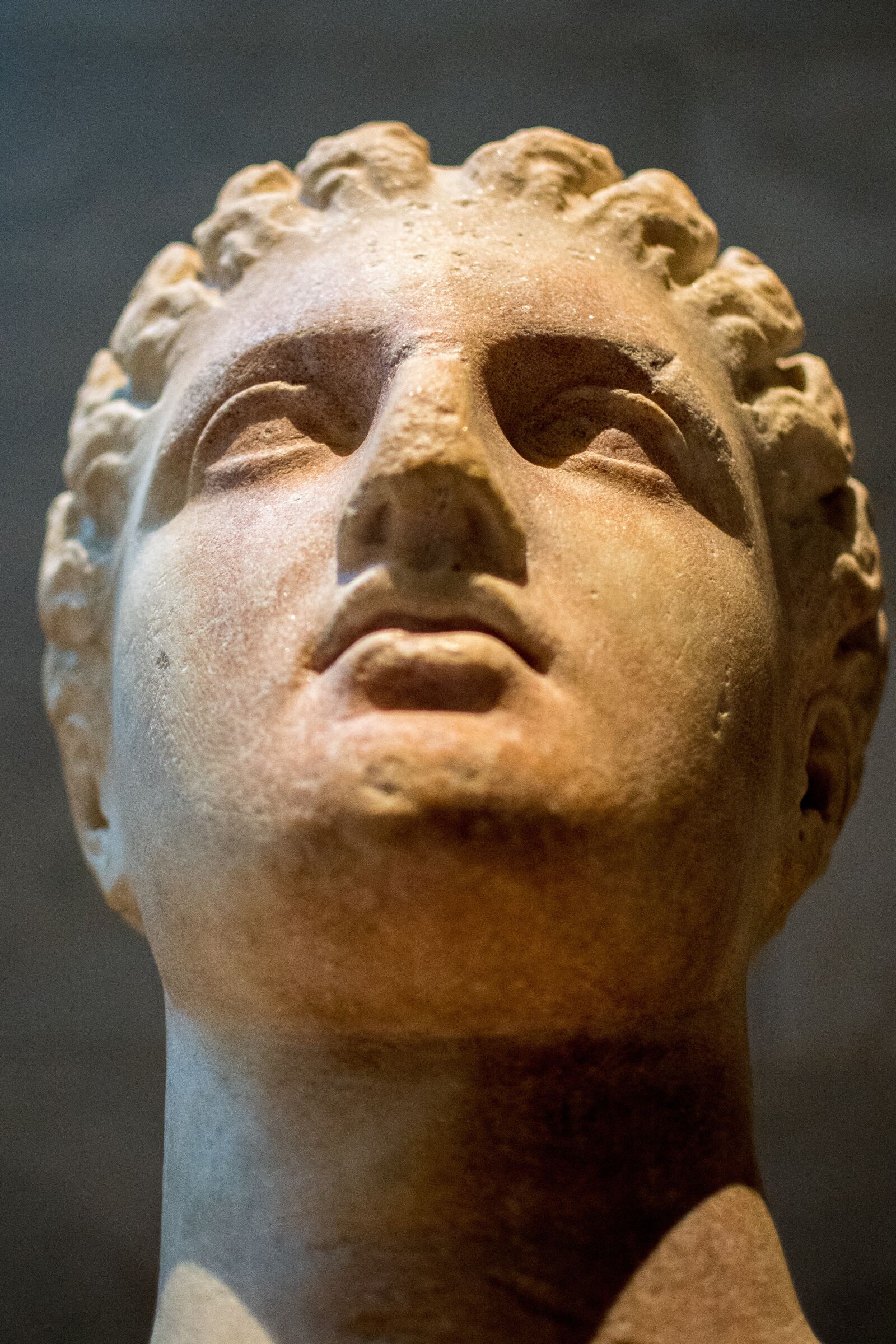 Nikon D500 sample photo. Sculpture, portrait, people photography