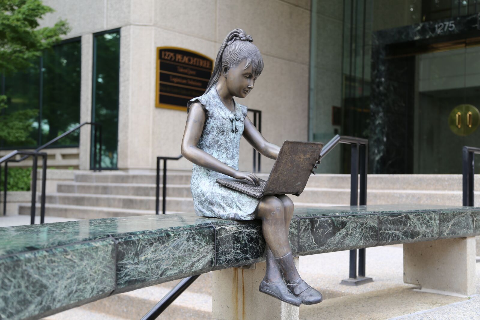 Canon EOS 6D + Canon EF 24-105mm F4L IS USM sample photo. Girl, laptop, studying photography