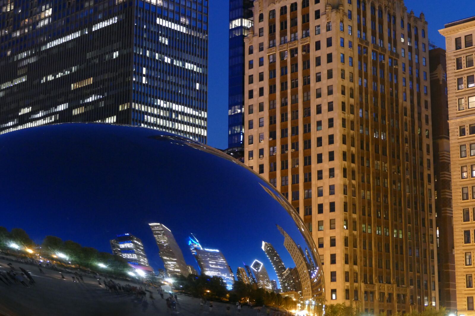 Panasonic Lumix DMC-FZ1000 sample photo. Chicago, dusk, evening photography