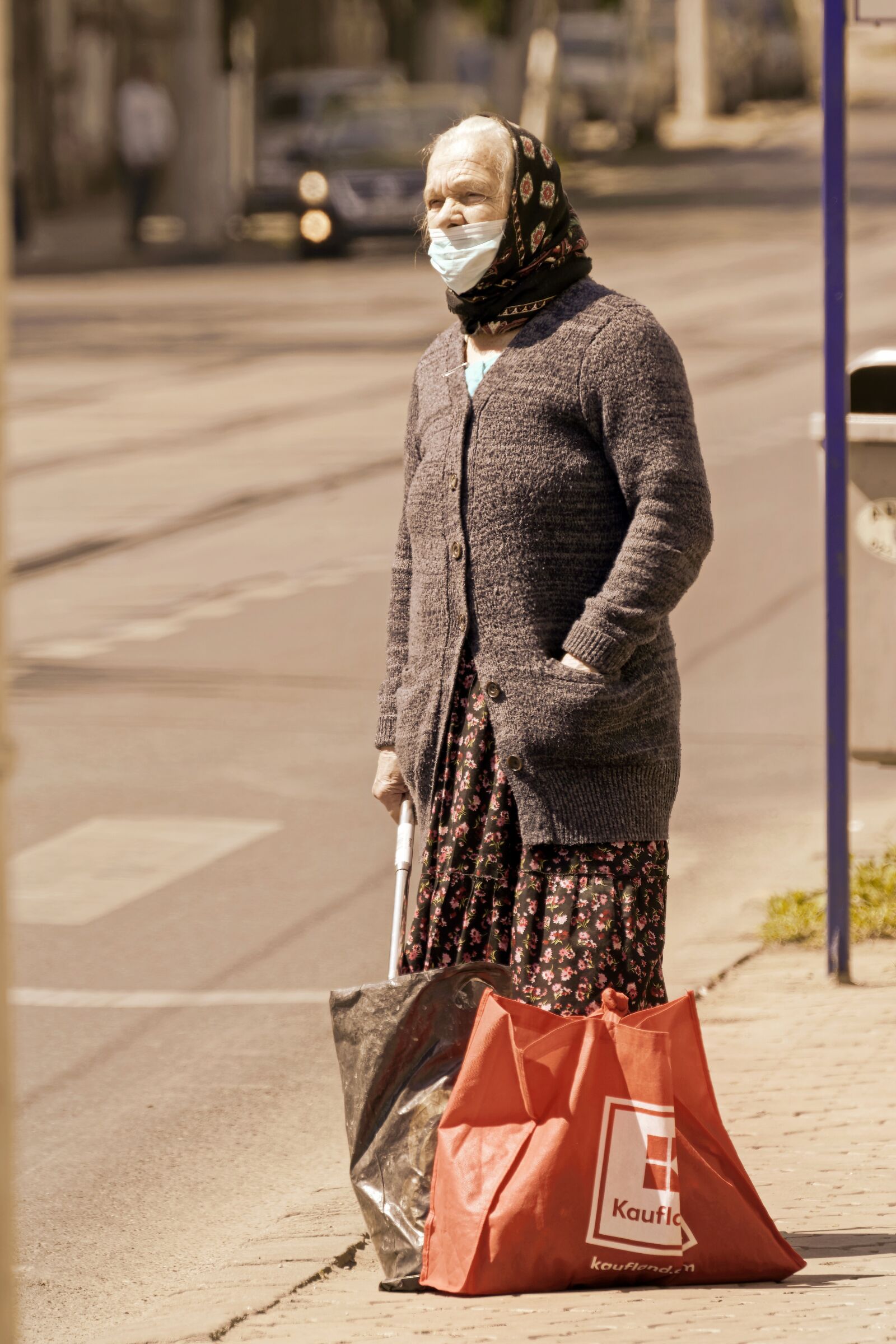 Nikon D5300 sample photo. Woman, old, the mask photography