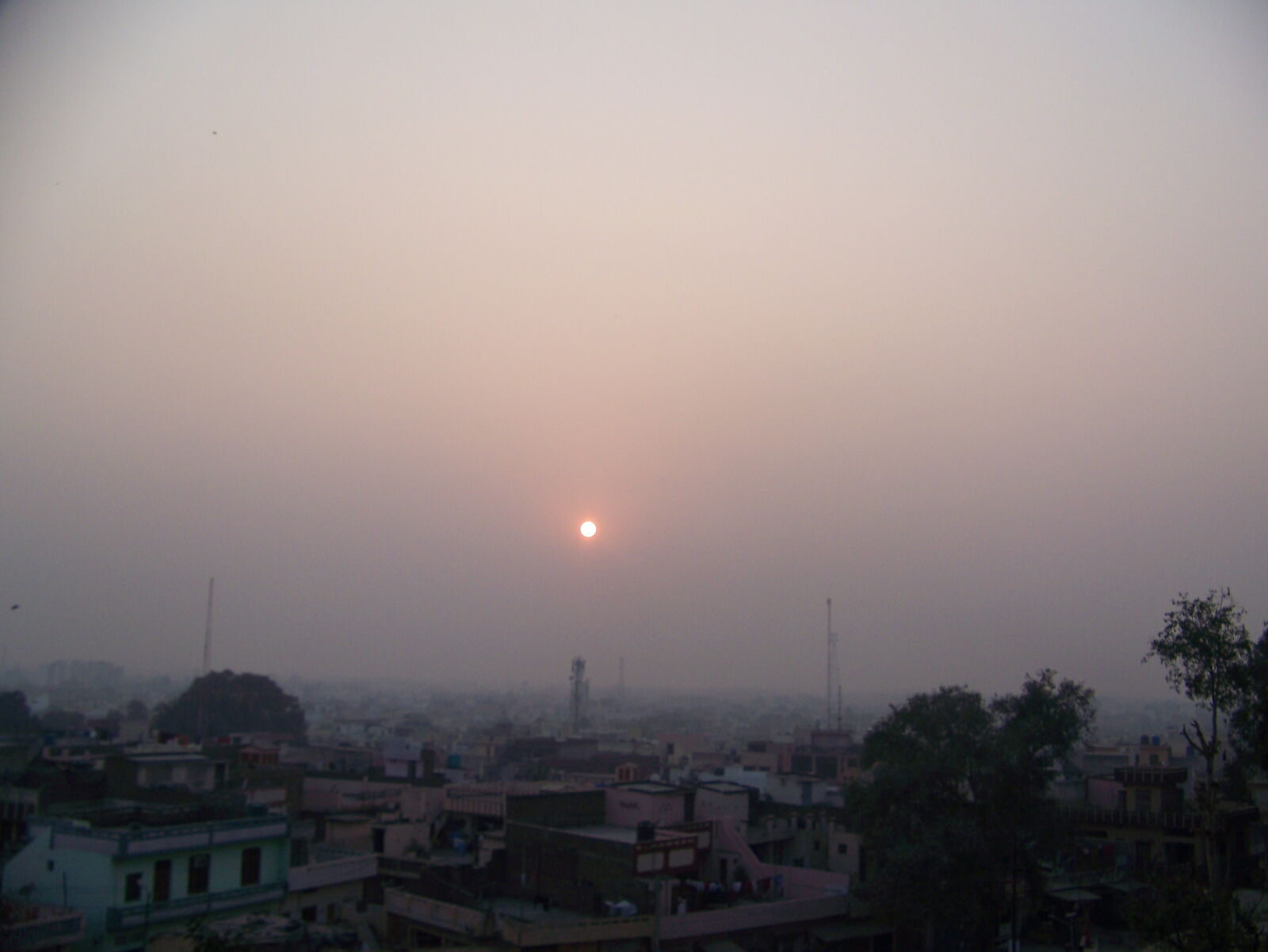 Kodak Z612 ZOOM DIGITAL CAMERA sample photo. Fog, mist, sunset photography
