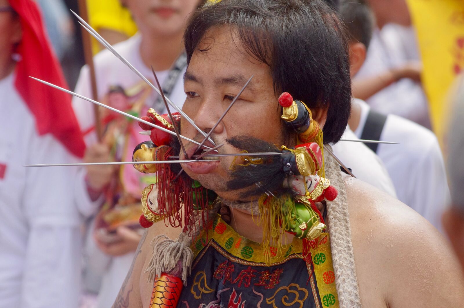 Pentax K-r sample photo. Vegetarian festival, phuket, b photography