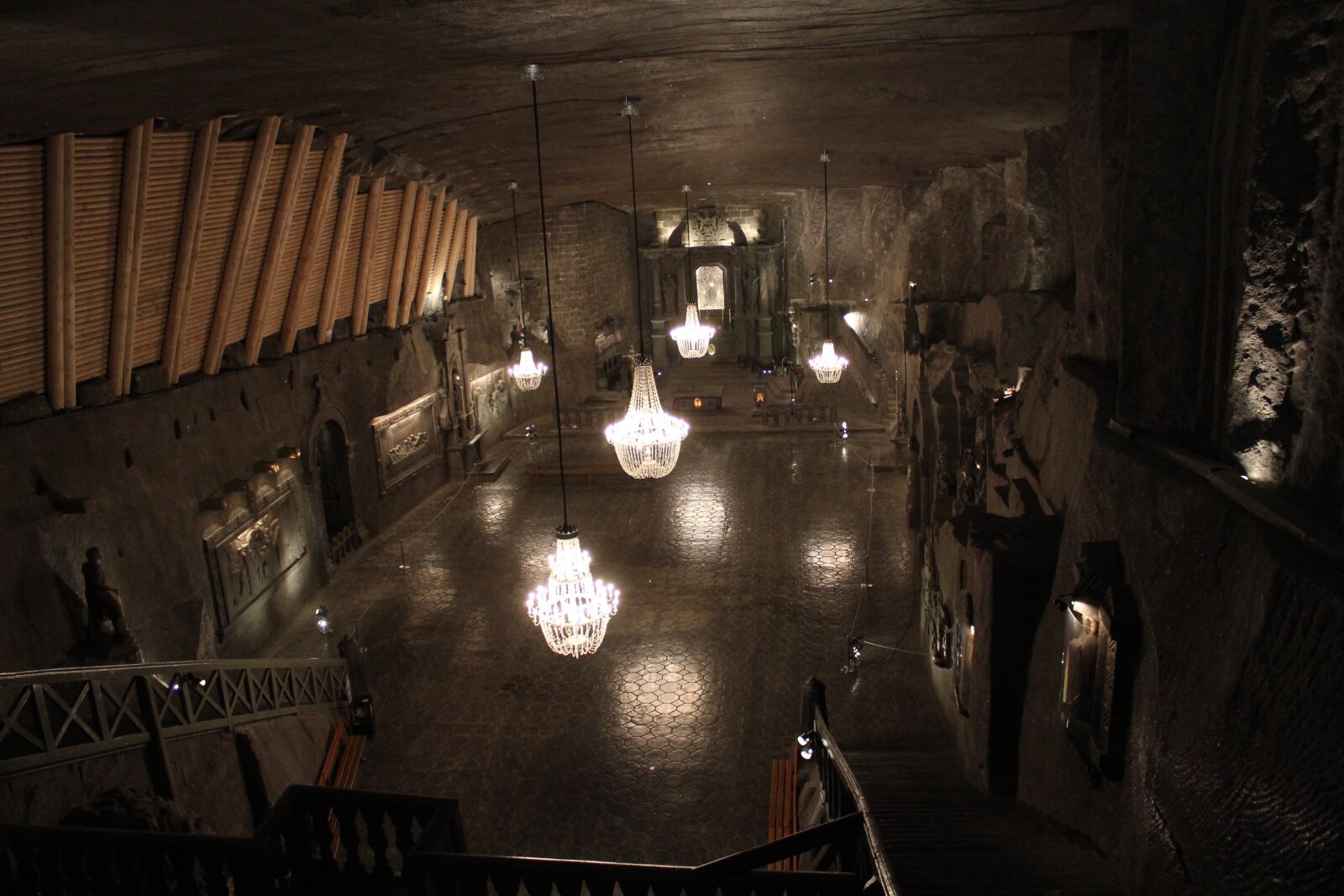 Canon EOS 600D (Rebel EOS T3i / EOS Kiss X5) sample photo. Underground, church, jump me photography