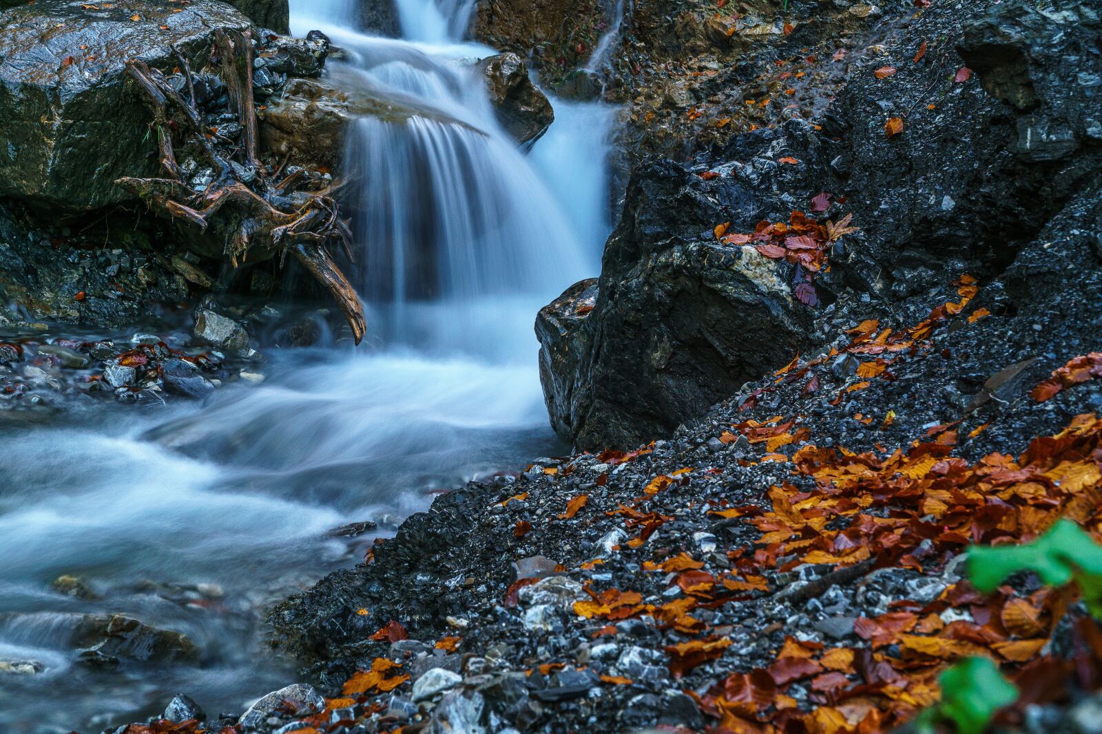 Sony a6000 + Sony E PZ 18-105mm F4 G OSS sample photo. Kleinwalsertal, waterfall, water photography