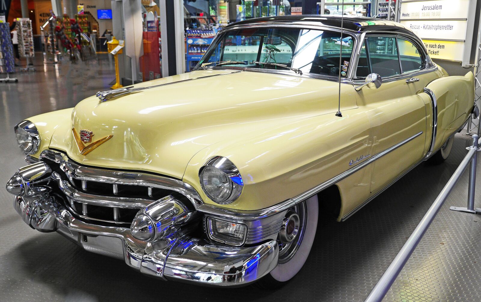 Panasonic Lumix DMC-GH3 sample photo. Cadillac convertible coup photography