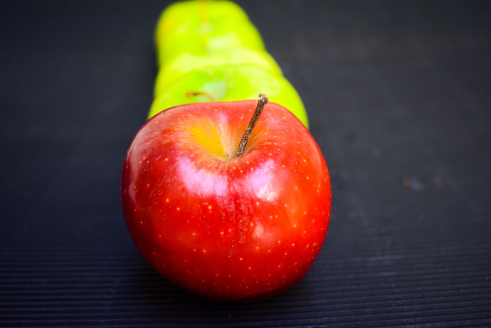Nikon D3400 sample photo. Apple, healthy, delicious photography