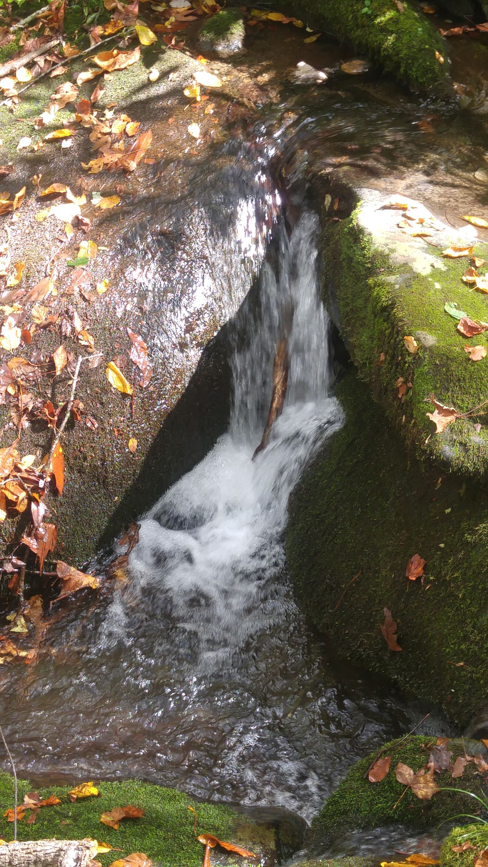 LG G4 sample photo. Falling, water, mountain, stream photography