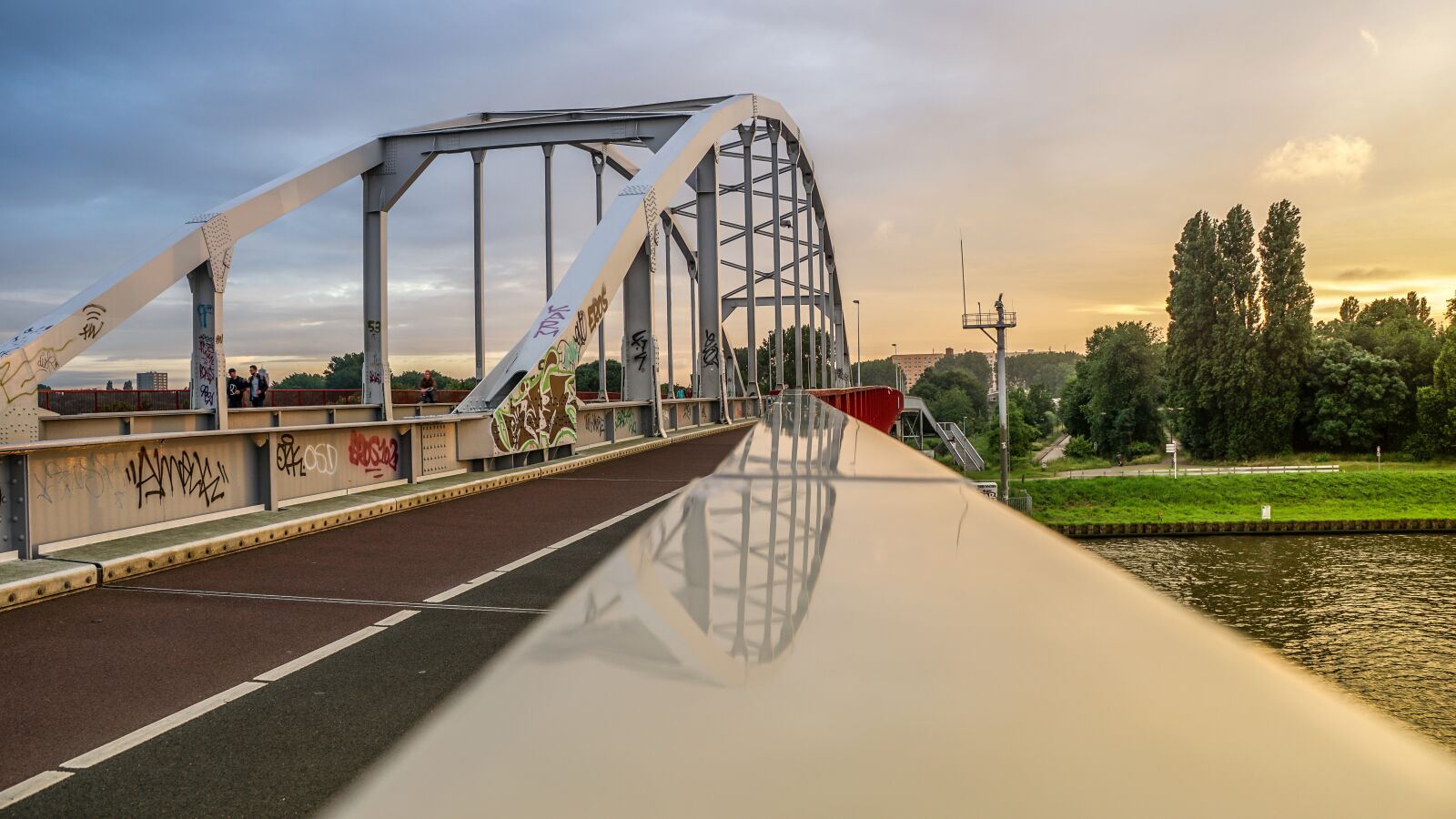 Sony DT 18-135mm F3.5-5.6 SAM sample photo. Bridge, sunset, water photography