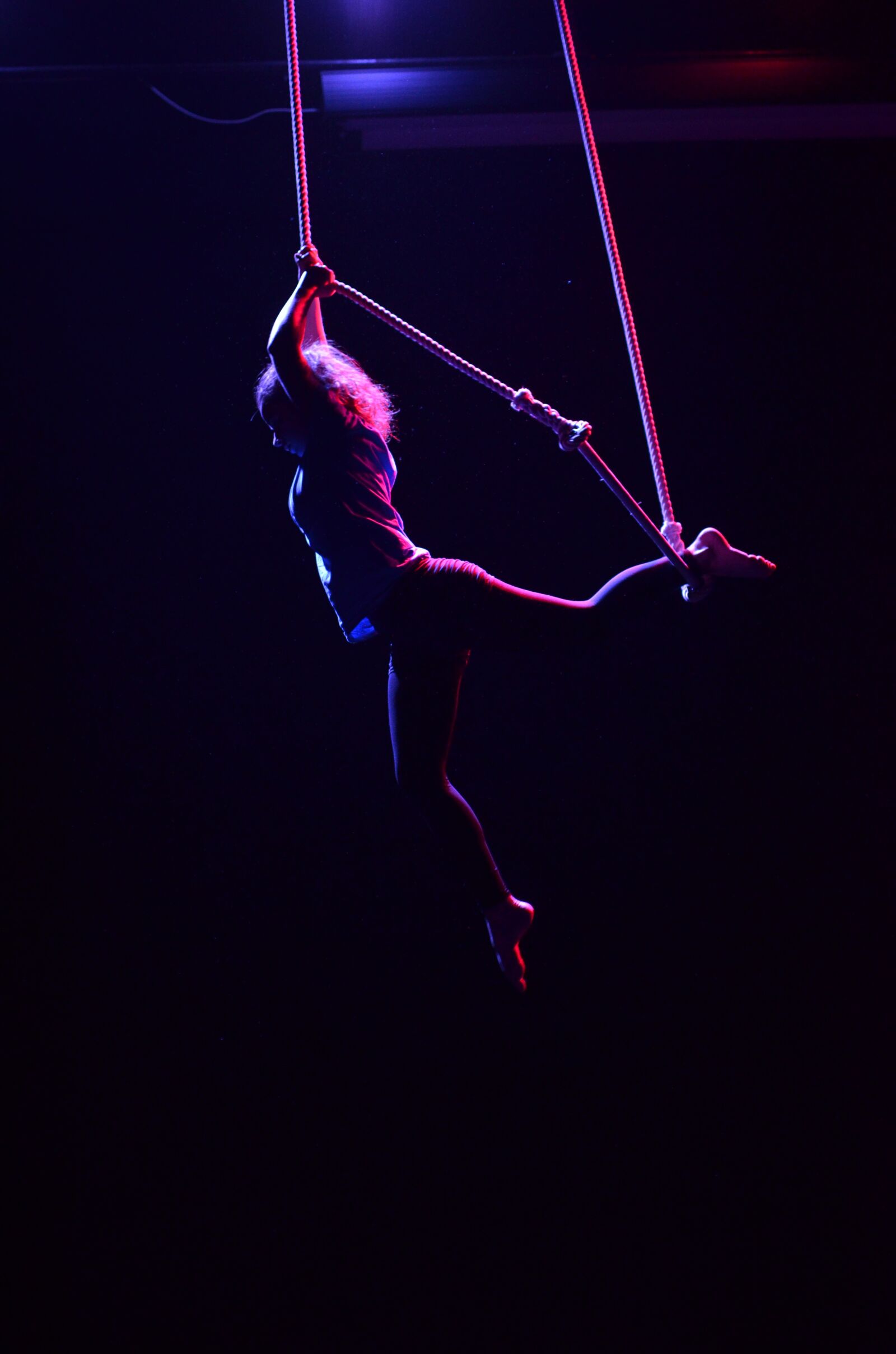 Nikon D5100 sample photo. Dance, trapeze, dark photography