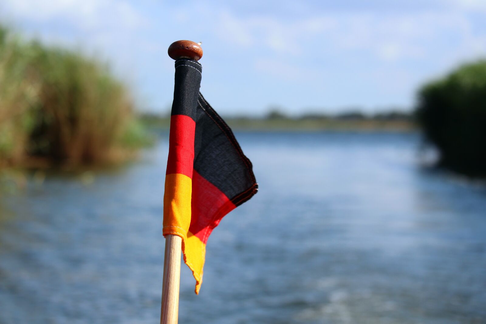 Canon EF-S 55-250mm F4-5.6 IS STM sample photo. Germany flag, flag, black photography