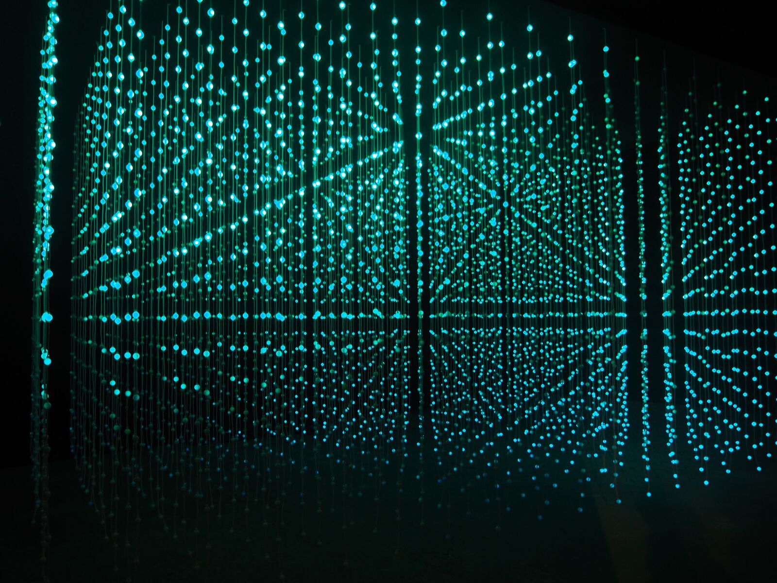 Olympus OM-D E-M10 sample photo. Pattern, light, color photography