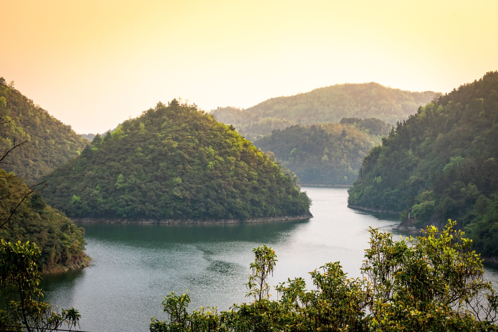 Nikon D3400 sample photo. Mountain, lake, reservoir photography