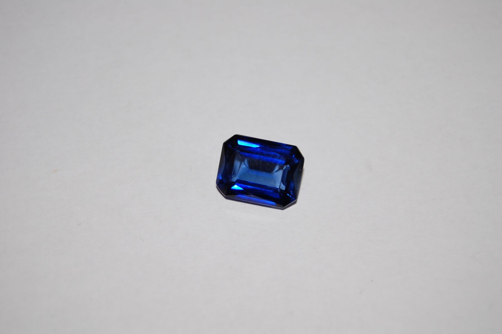 Nikon D40 sample photo. Sapphire, jewellery, gem photography
