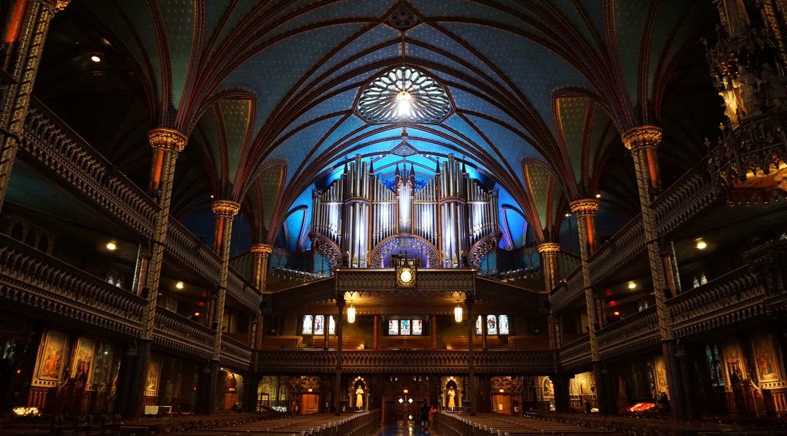 Sony a6000 sample photo. Notre dame, quebec, montreal photography