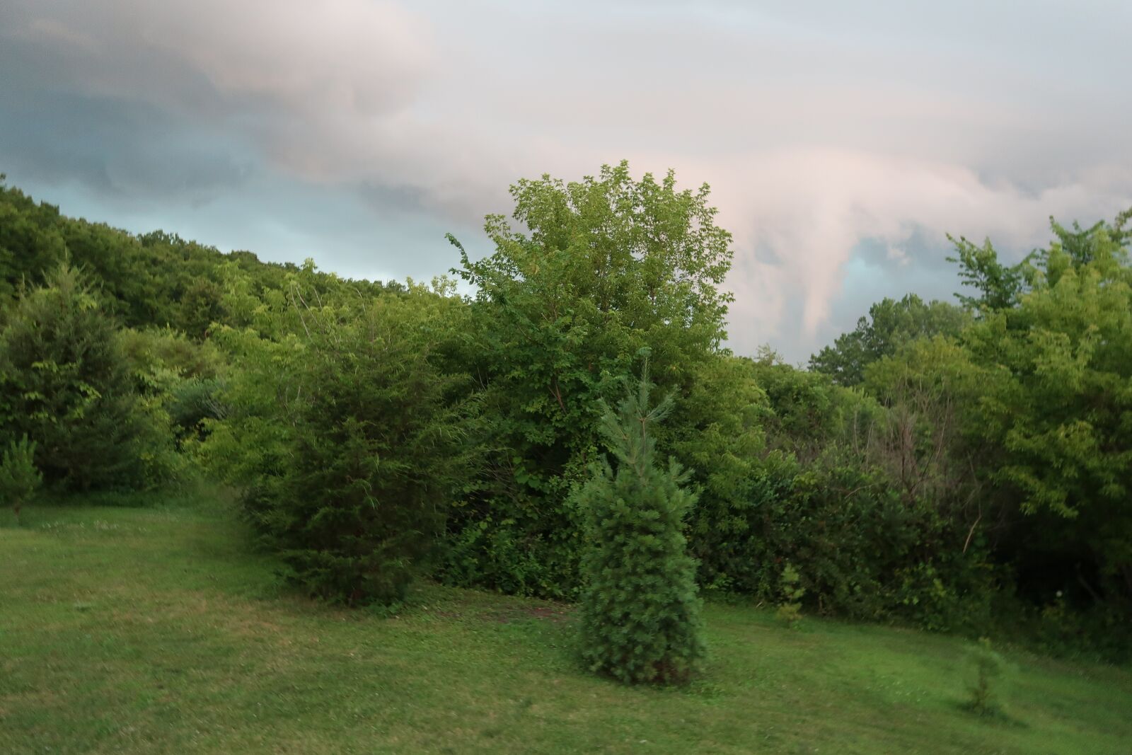 Canon PowerShot G7 X Mark II sample photo. Rainy sky, clouds, scenery photography